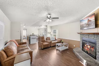 2592 County Rd 152, Bedias, TX 77381 - Photo 4