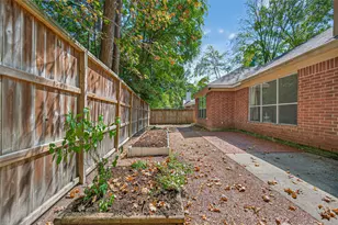 38 Wrens Song Pl, The Woodlands, TX 77382 - Photo 4