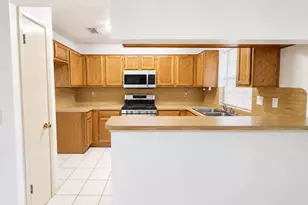 3102 E Heatherock Cir, Sugar Land, TX 77479 - Photo 8