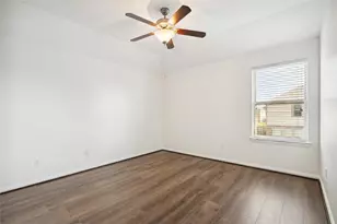 13108 Summit Harvest Ln, Rosharon, TX 77583 - Photo 8