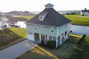 1913 Laguna Harbor Cove Blvd, Port Bolivar, TX 77650 - Photo 2