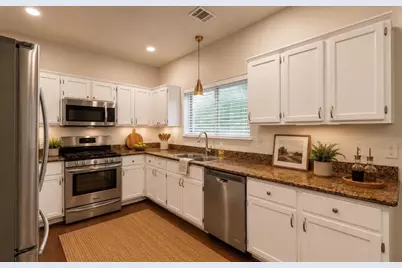 18 Dover Drive, Conroe, TX 77304 - Photo 16