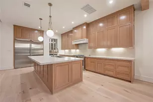 1734 Hollister St, Houston, TX 77055 - Photo 8