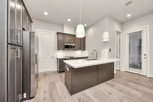 2319 Silva Park Ln, Houston, TX 77091 - Photo 2