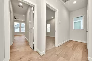 2319 Silva Park Ln, Houston, TX 77091 - Photo 22