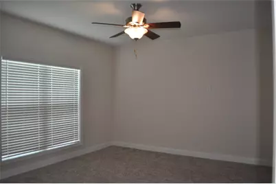 2502 Majestic Oaks Court, Rosharon, TX 77583 - Photo 8