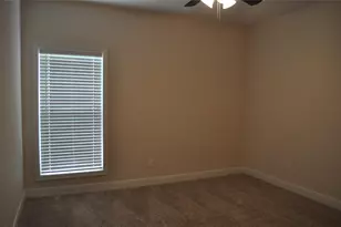 2502 Majestic Oaks Ct, Rosharon, TX 77583 - Photo 24