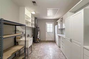 4208 Pine Shadows St, Dickinson, TX 77539 - Photo 34