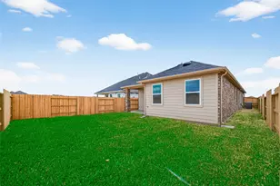 13326 Padre Bay Ln, Iowa Colony, TX 77583 - Photo 32