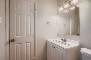 3919 Rosebud Dr, Houston, TX 77053 - Photo 18