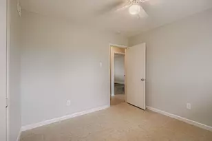 3919 Rosebud Dr, Houston, TX 77053 - Photo 20