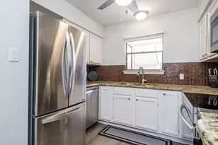 203 Lakeview Terrace, Montgomery, TX 77356 - Photo 18