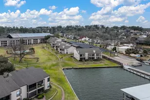 203 Lakeview Terrace, Montgomery, TX 77356 - Photo 1