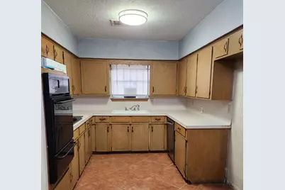 11406 Glenhollow Drive, Houston, TX 77048 - Photo 12