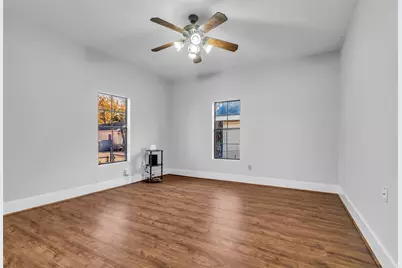 1113 71st Street, Houston, TX 77011 - Photo 4