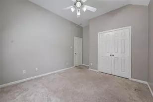 13922 Normandy Ct, Sugar Land, TX 77498 - Photo 34