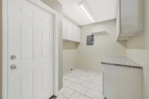 3603 Savell Dr, Baytown, TX 77521 - Photo 18