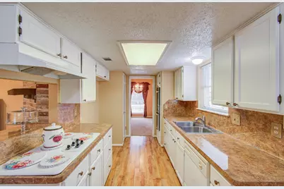 6926 Fox Knoll Lane, Humble, TX 77338 - Photo 10