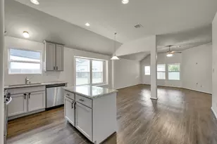 15423 Bell's Vireo Ct, Magnolia, TX 77354 - Photo 6