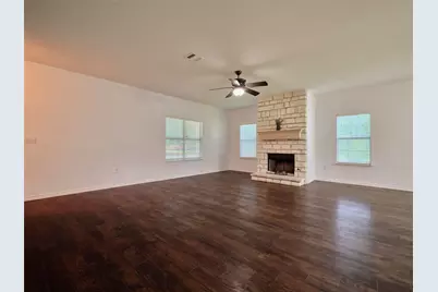 2605 N Abell Street, Wharton, TX 77488 - Photo 4