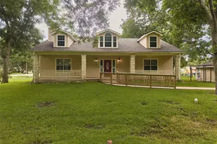2605 N Abell St, Wharton, TX 77488 - Photo 2
