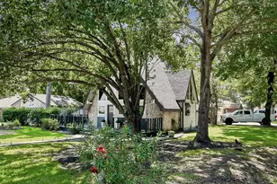 446 Fantasy Ln, Montgomery, TX 77356 - Photo 4