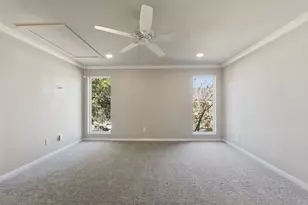 7535 Olympia Dr, Houston, TX 77063 - Photo 14