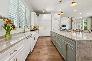13927 Perthshire Rd, Houston, TX 77079 - Photo 14