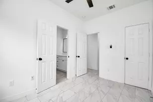 9003 Prairie View Dr, Houston, TX 77088 - Photo 16