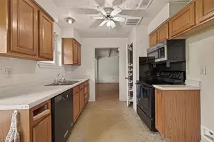 7742 Willow Mint Ln, Houston, TX 77086 - Photo 12