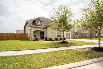 318 Cabernet Drive, Alvin, TX 77511 - Photo 4