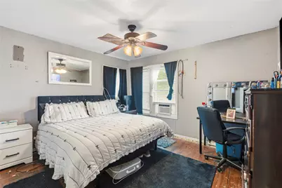 910 W 6th Street, Freeport, TX 77541 - Photo 14