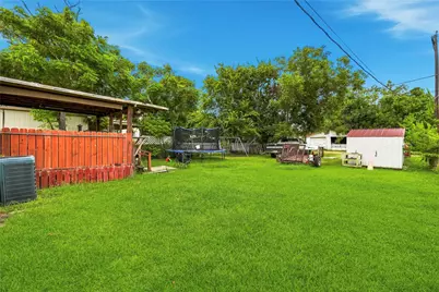 910 W 6th Street, Freeport, TX 77541 - Photo 22