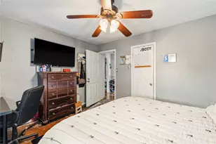 910 W 6th St, Freeport, TX 77541 - Photo 16
