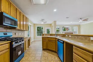 8506 Mile Run Rd, Humble, TX 77346 - Photo 16