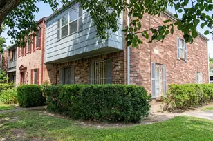 7919 Grove Ridge Dr, Houston, TX 77061 - Photo 2