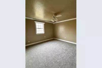 401 N 11th Street, West Columbia, TX 77486 - Photo 6