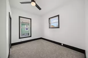 1913 30th St, Galveston, TX 77550 - Photo 16