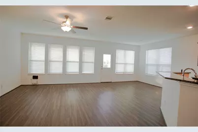 777 Montclair Mist Lane, La Marque, TX 77568 - Photo 12