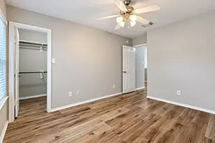 43 W Spindle Tree Cir, The Woodlands, TX 77382 - Photo 36