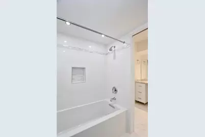 2824 Briarhurst Drive #16, Houston, TX 77057 - Photo 14