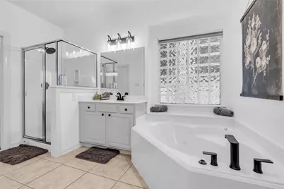 2 Clarewood Court, Conroe, TX 77385 - Photo 12