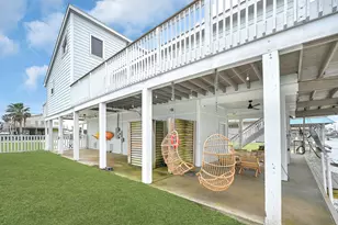 22110 Deaf P Smith Dr, Galveston, TX 77554 - Photo 4