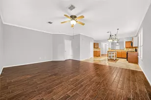 8814 Willow Spur Dr, Tomball, TX 77375 - Photo 4