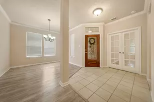 18106 Linden Forest Ln, Katy, TX 77449 - Photo 2