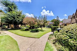 2425 Holly Hall St, Houston, TX 77054 - Photo 28