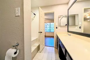 2425 Holly Hall St, Houston, TX 77054 - Photo 20