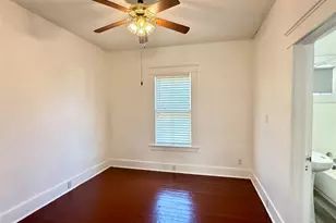 1916 26th St, Galveston, TX 77550 - Photo 26