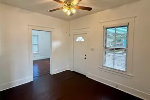 1916 26th St, Galveston, TX 77550 - Photo 8