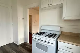 1916 26th St, Galveston, TX 77550 - Photo 16